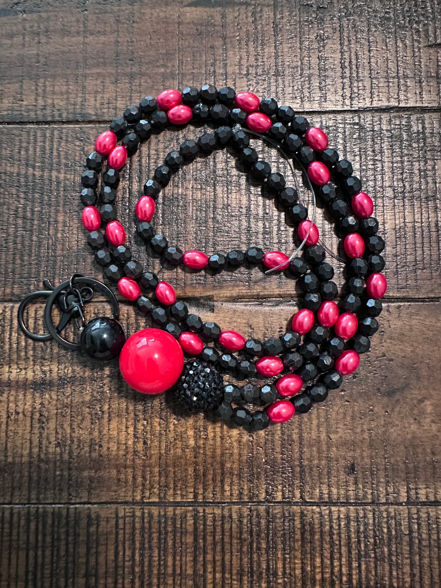 Beaded Set:  Fully Beaded Lanyard & Pen (Red & Black)